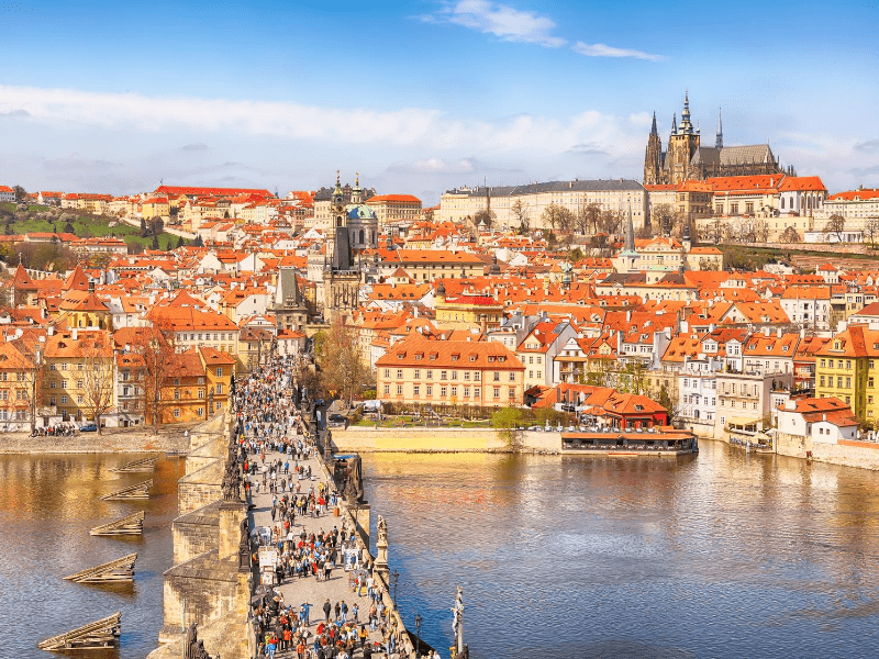 Prague’s famous Charles Bridge