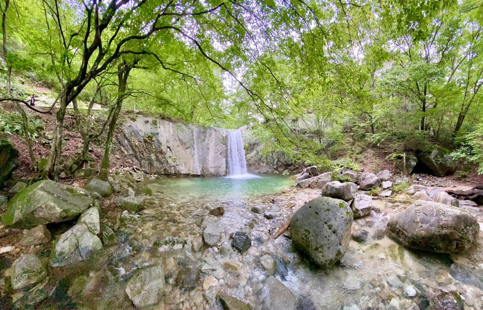 Waterfall on the way to Cheongpyeongsa Temple