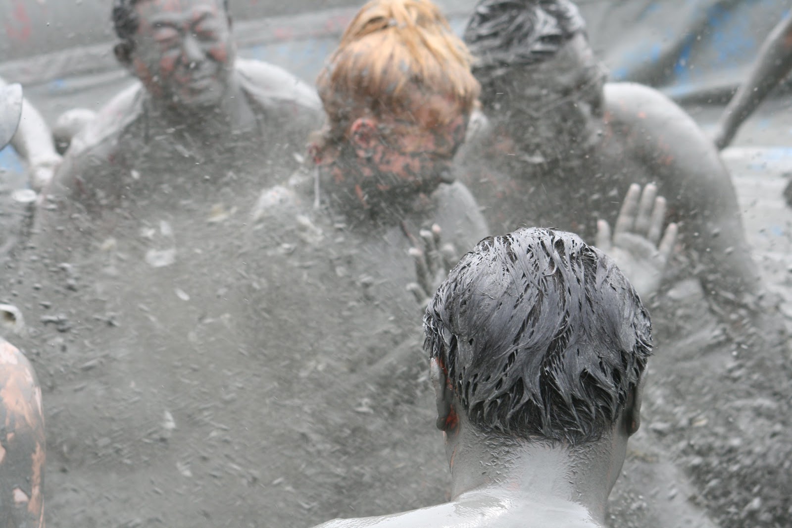 Get doused in mud in Boryeong. Photo on Flickr Hypnotica Studios Infinite (CC BY 2.0)
