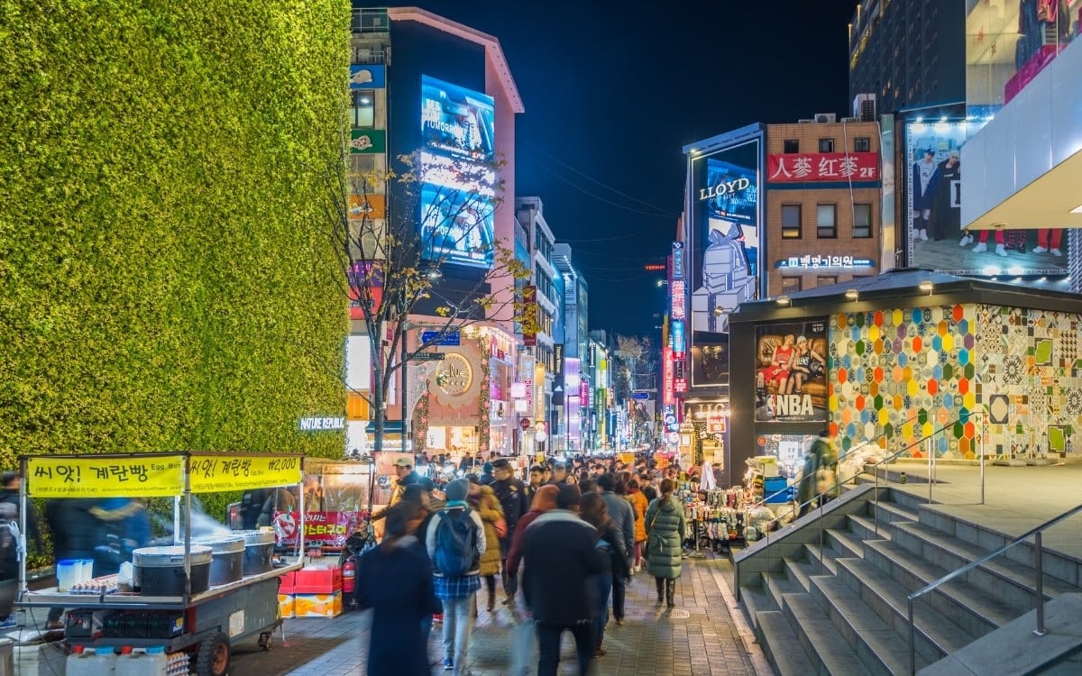 Glorious shopping in Myeongdong