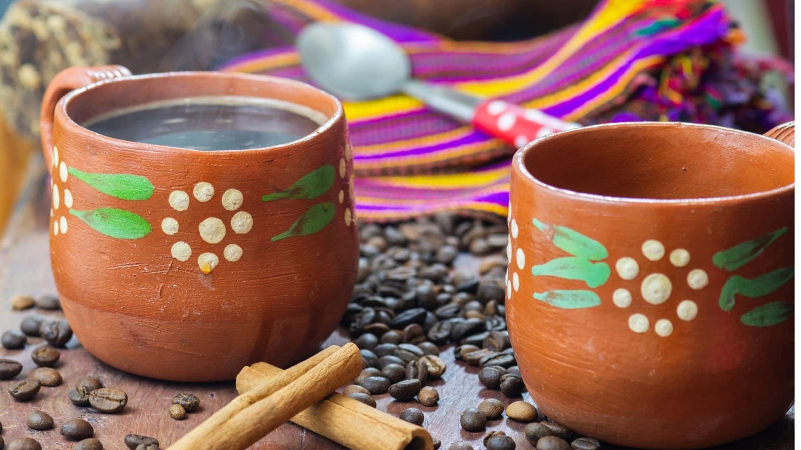 Unique clay pot Café de Olla from Mexico